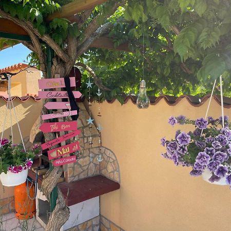 Holiday Home "Mala Kuca " With Heated Pool Пула Екстериор снимка