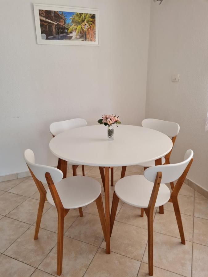 Holiday Home "Mala Kuca " With Heated Pool Пула Екстериор снимка