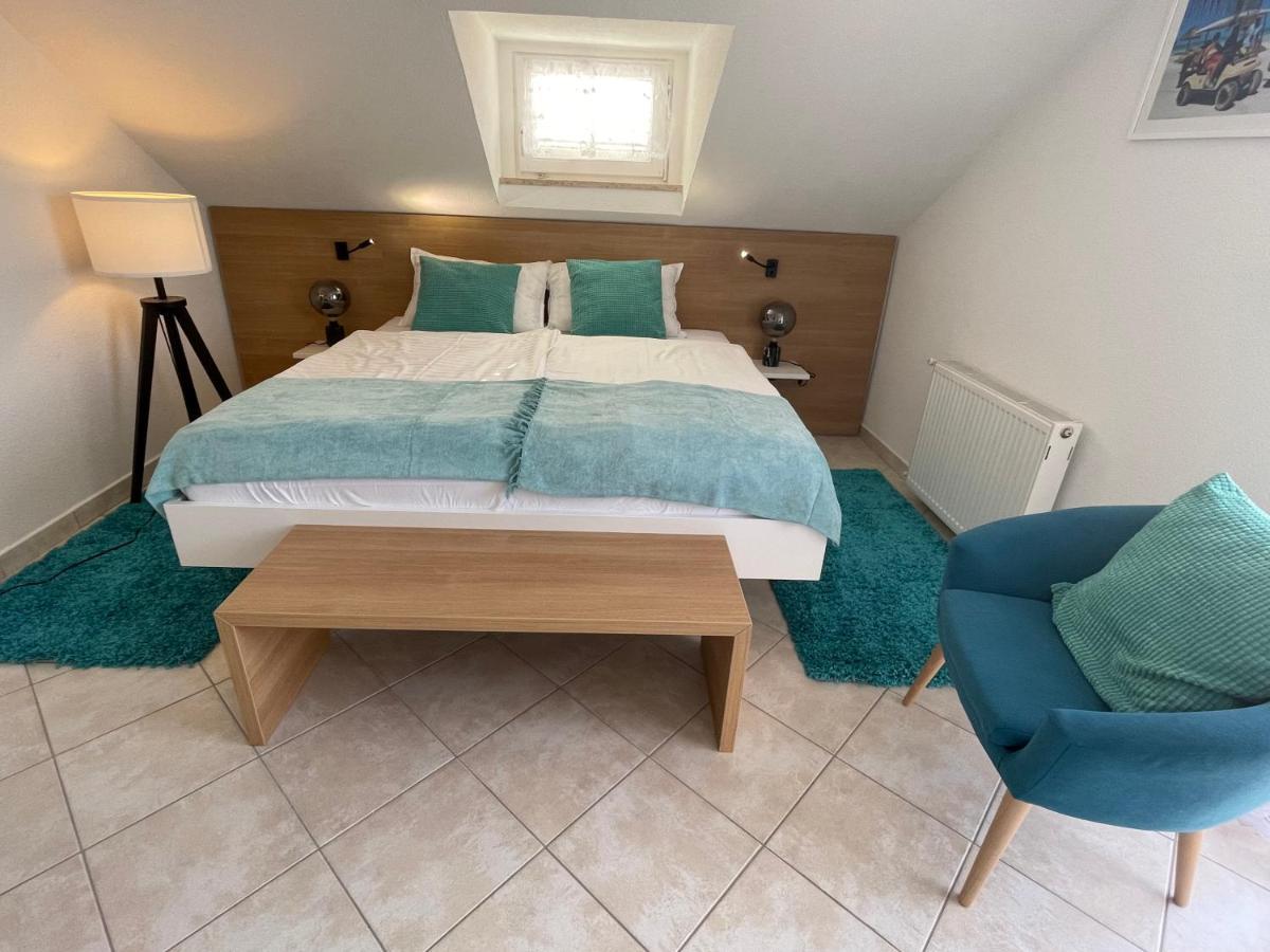 Holiday Home "Mala Kuca " With Heated Pool Пула Екстериор снимка