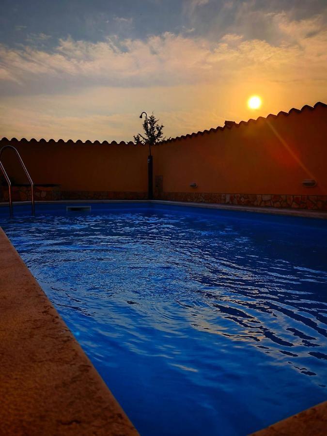 Holiday Home "Mala Kuca " With Heated Pool Пула Екстериор снимка